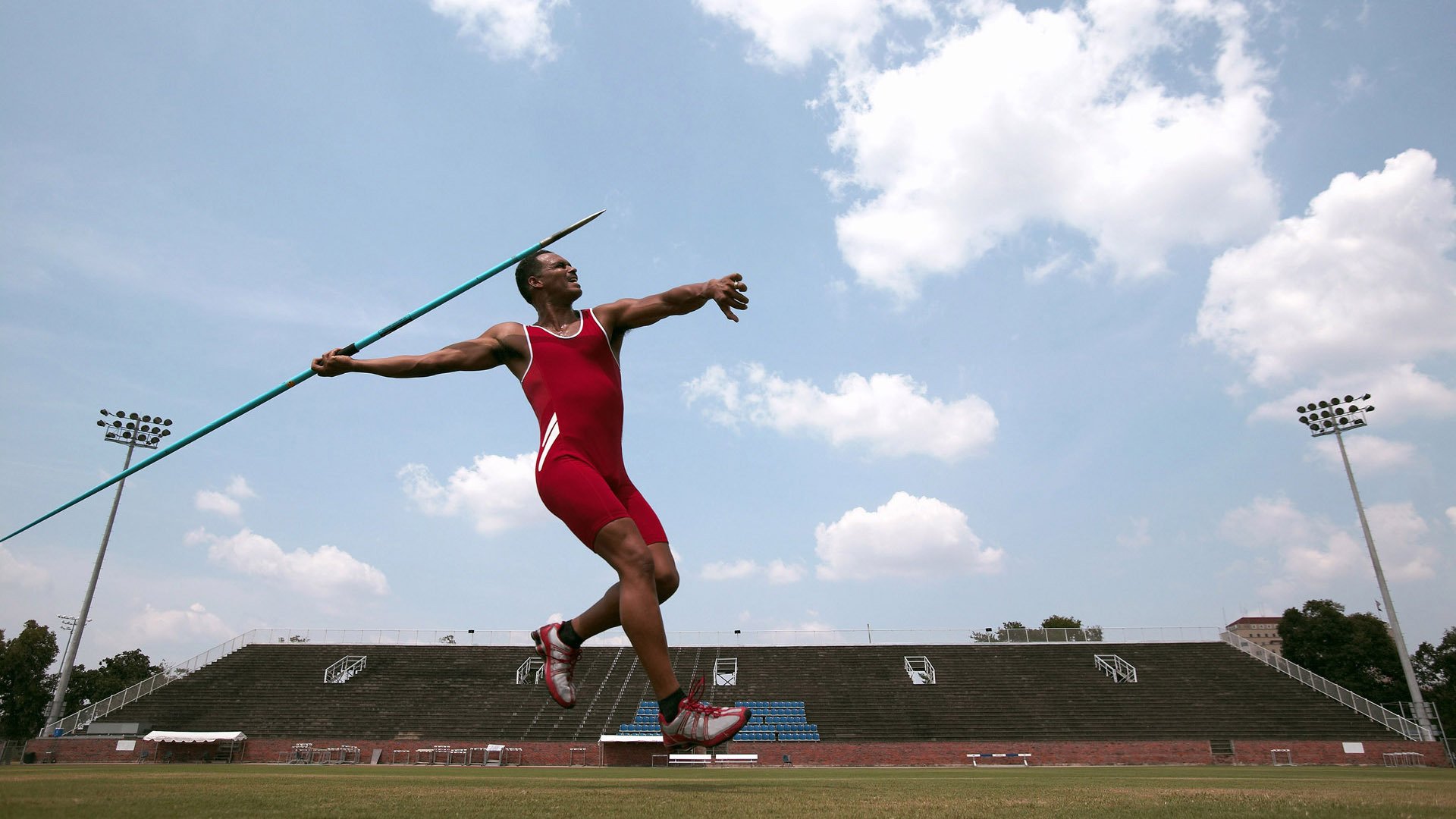 伊朗男足在巴黎奥运会上表现出色，赢得多场比赛，伊朗男足亚洲杯